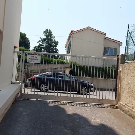 Appartamento Antibes: A Nest Perched On The Sea! Antibes